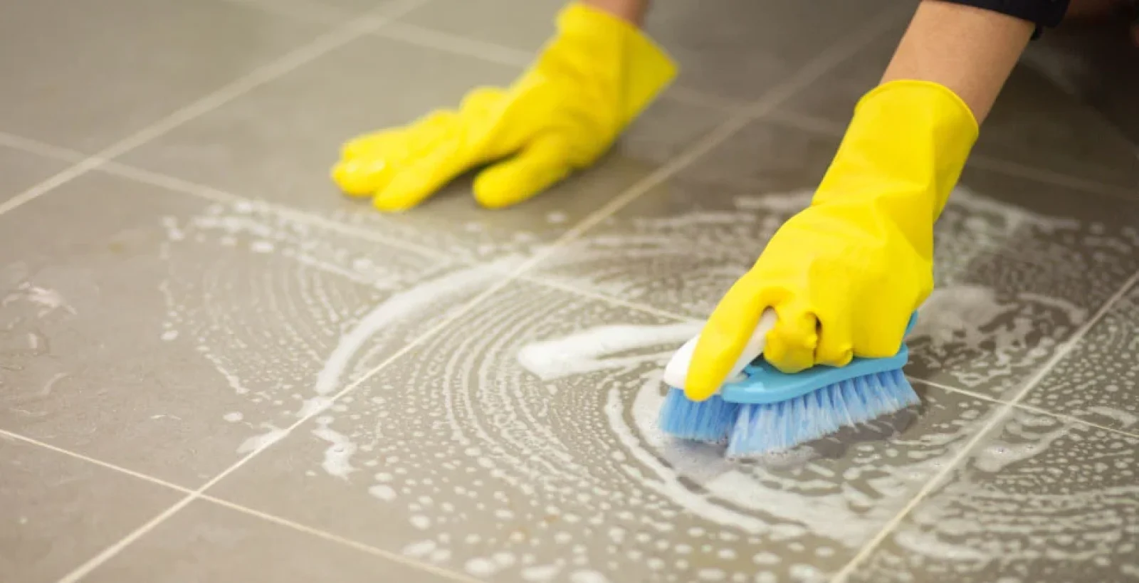 3 Tips for Cleaning Bathroom Grout Perfect Bath Canada