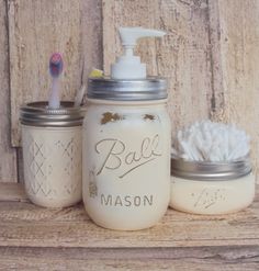 bathroom-mason-jars-mason-jar-soap-dispenser