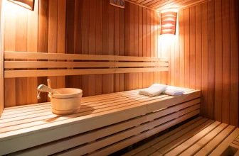 Differences between Saunas and Steam Rooms